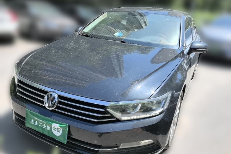 Used Volkswagen Magotan 2019 330TSI DSG Leading Edition China V Standard Guazi used car, China used car export, Used car for sale, Used  cars, Cheapest cars for sale