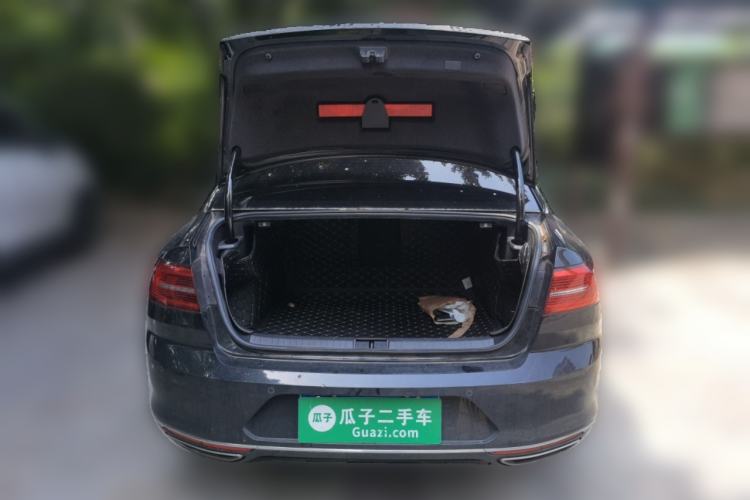 Used Volkswagen Magotan 2019 330TSI DSG Leading Model China VI Standard Trunk