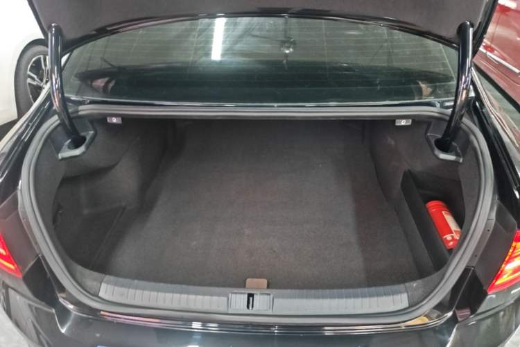 Used Volkswagen Magotan 2019 330TSI DSG Luxury Model China V Standard Trunk