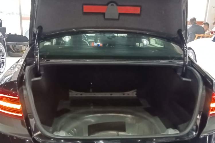 Used Volkswagen Magotan 2019 280TSI DSG Comfort Model China VI Standard Trunk
