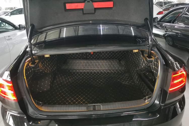 Used Volkswagen Magotan 2019 280TSI DSG Leading Model China V Standard Trunk