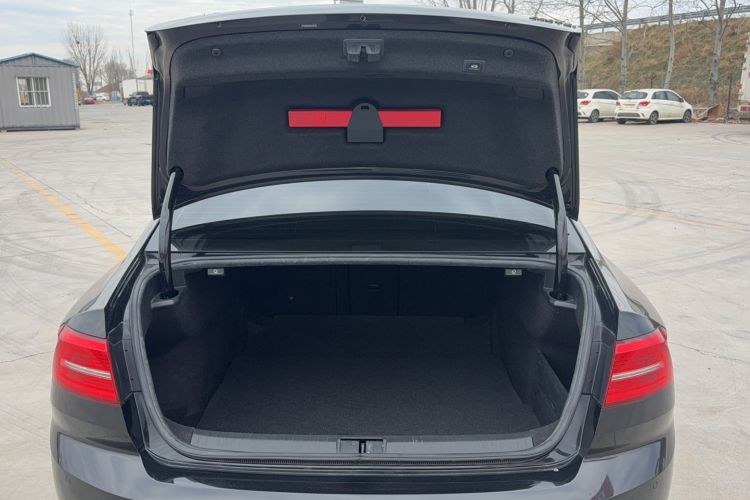 Used Volkswagen Magotan 2019 330TSI DSG Luxury Version China VI Standard Trunk