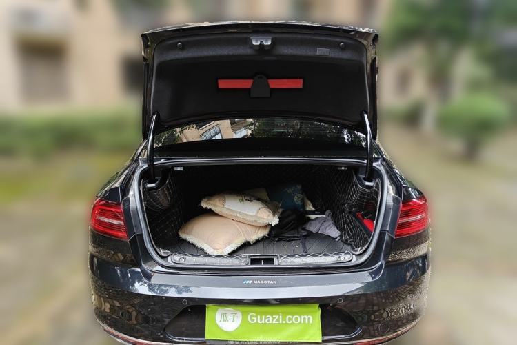 Used Volkswagen Magotan 2019 330TSI DSG Leading Model China VI Standard Trunk