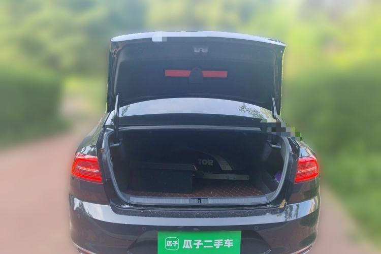 Used Volkswagen Magotan 2019 330TSI DSG Leading Model China VI Standard Trunk