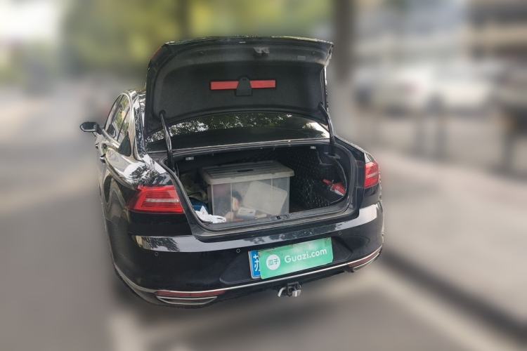 Used Volkswagen Magotan 2019 330TSI DSG Leading Edition China V Standard Trunk