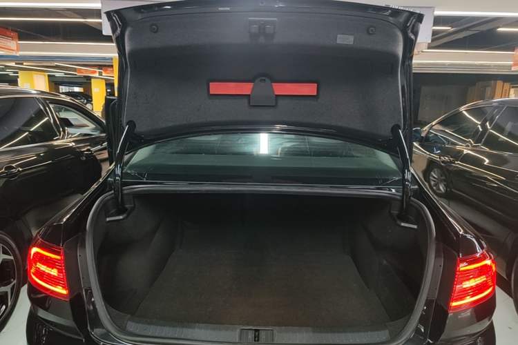 Used Volkswagen Magotan 2019 280TSI DSG Comfort Model China V Standard Trunk