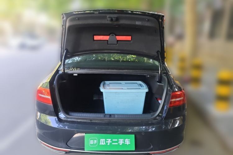 Used Volkswagen Magotan 2019 330TSI DSG Leading Model China VI Standard Trunk