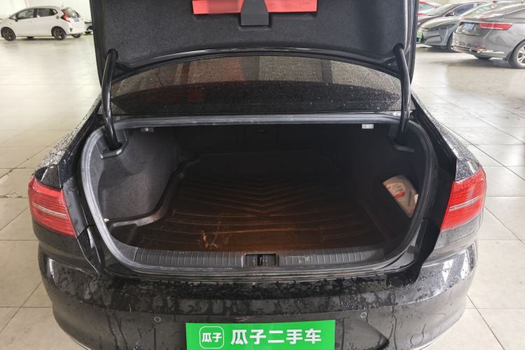 Used Volkswagen Magotan 2019 330TSI DSG Luxury Version China VI Standard Trunk