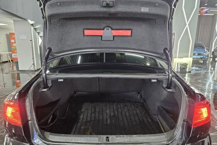 Used Volkswagen Magotan 2019 280TSI DSG Comfort Model China V Standard Trunk