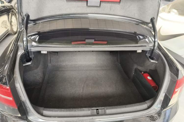 Used Volkswagen Magotan 2019 330TSI DSG Leading Model China VI Standard Trunk