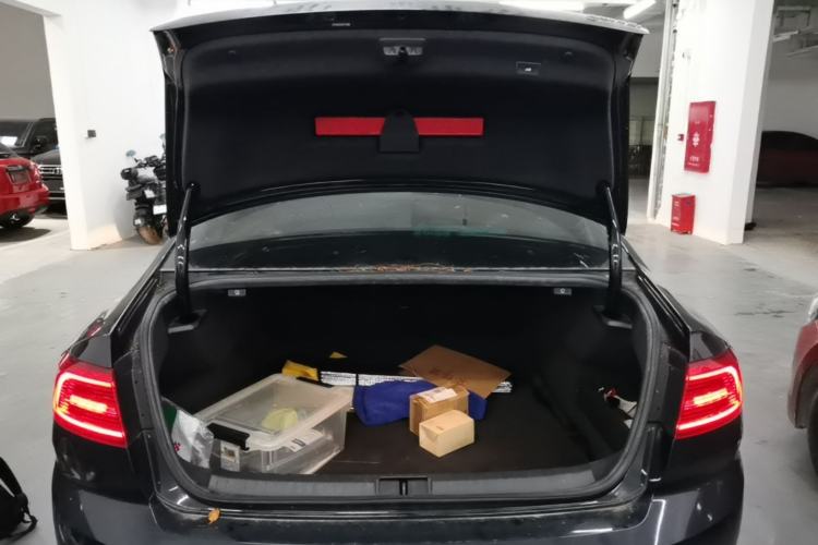 Used Volkswagen Magotan 2019 330TSI DSG Luxury Version China VI Standard Trunk