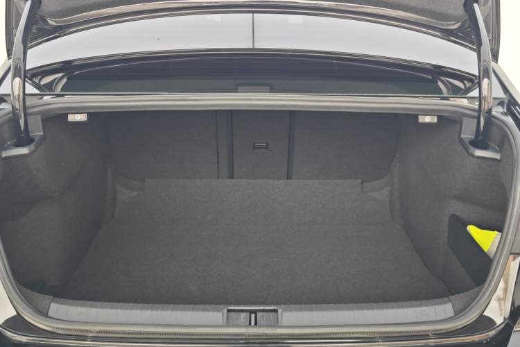 Used Volkswagen Magotan 2019 330TSI DSG Luxury Model China V Standard Trunk