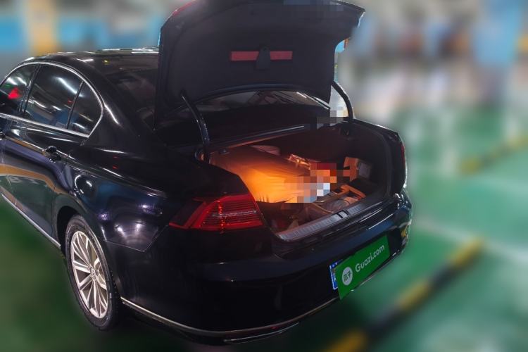 Used Volkswagen Magotan 2019 330TSI DSG Leading Edition China V Standard Trunk