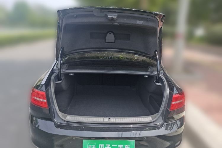 Used Volkswagen Magotan 2019 330TSI DSG Luxury Version China VI Standard Trunk