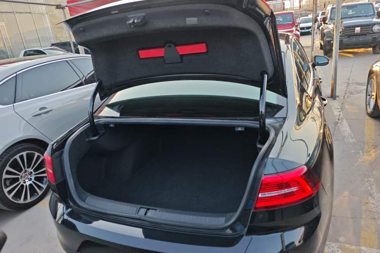 Used Volkswagen Magotan 2019 330TSI DSG Luxury Version China VI Standard Trunk