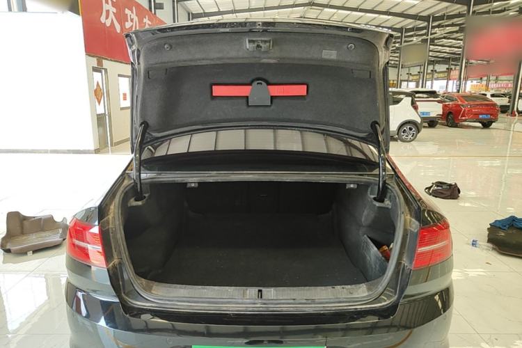 Used Volkswagen Magotan 2019 330TSI DSG Luxury Model China V Standard Trunk
