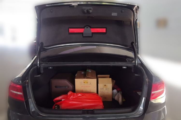 Used Volkswagen Magotan 2019 330TSI DSG Leading Model China VI Standard Trunk
