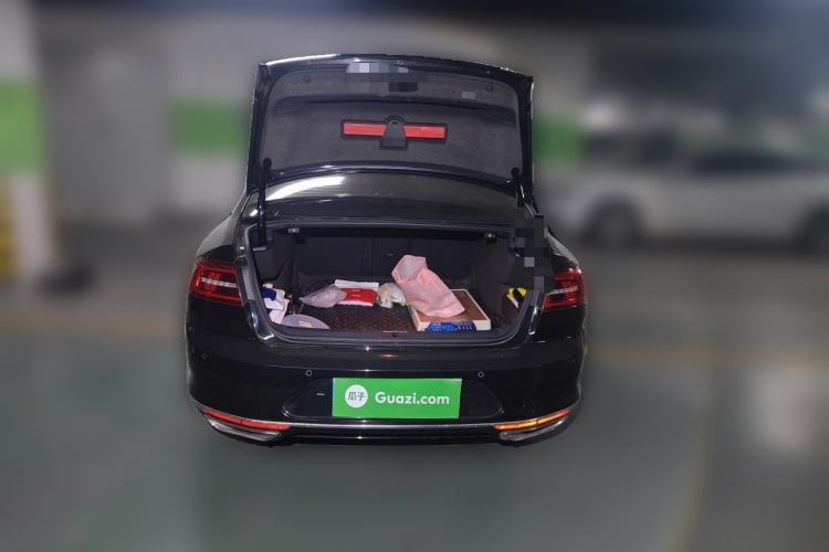 Used Volkswagen Magotan 2019 330TSI DSG Luxury Model China V Standard Trunk