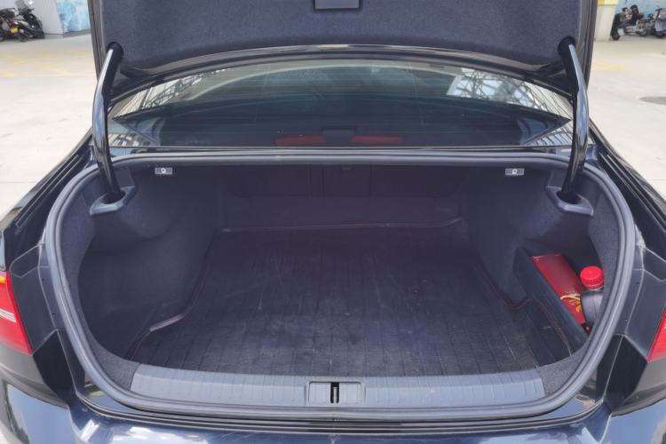 Used Volkswagen Magotan 2019 330TSI DSG Luxury Version China VI Standard Trunk