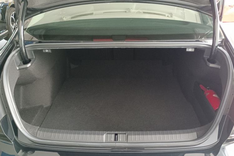 Used Volkswagen Magotan 2019 330TSI DSG Leading Model China VI Standard Trunk