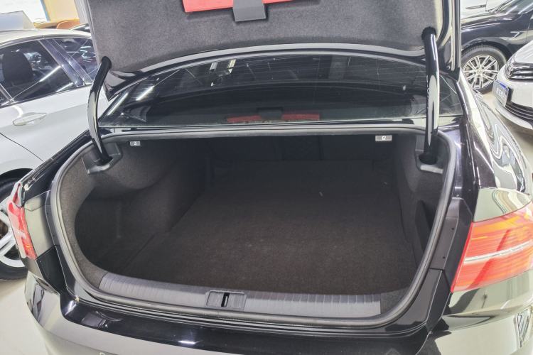 Used Volkswagen Magotan 2019 330TSI DSG Luxury Model China V Standard Trunk