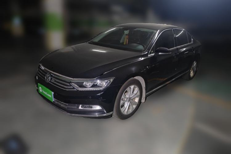 Used Volkswagen Magotan 2019 330TSI DSG Luxury Model China V Standard Guazi used car, China used car export, Used car for sale, Used cars, Cheapest cars for sale