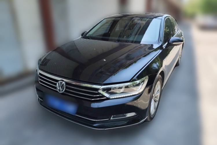Used Volkswagen Magotan 2019 330TSI DSG Leading Model China VI Standard Guazi used car, China used car export, Used car for sale, Used cars, Cheapest cars for sale