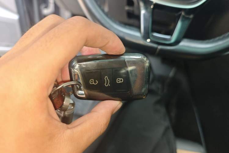 Used Volkswagen Magotan 2019 280TSI DSG Comfort Model China VI Standard Vehicle Key