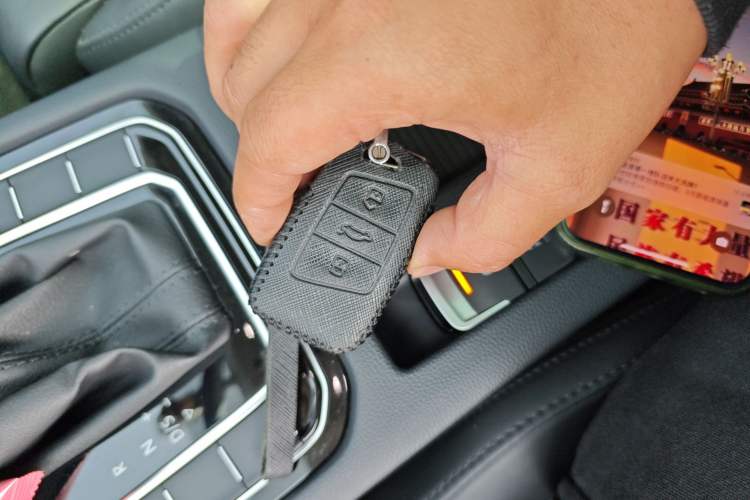 Used Volkswagen Magotan 2019 330TSI DSG Luxury Version China VI Standard Vehicle Key