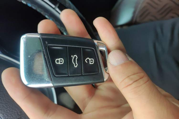 Used Volkswagen Magotan 2019 330TSI DSG Leading Model China VI Standard Vehicle Key