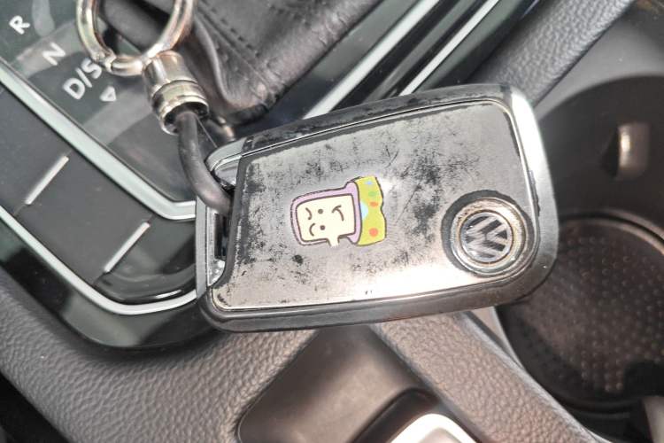 Used Volkswagen Magotan 2019 330TSI DSG Luxury Version China VI Standard Vehicle Key