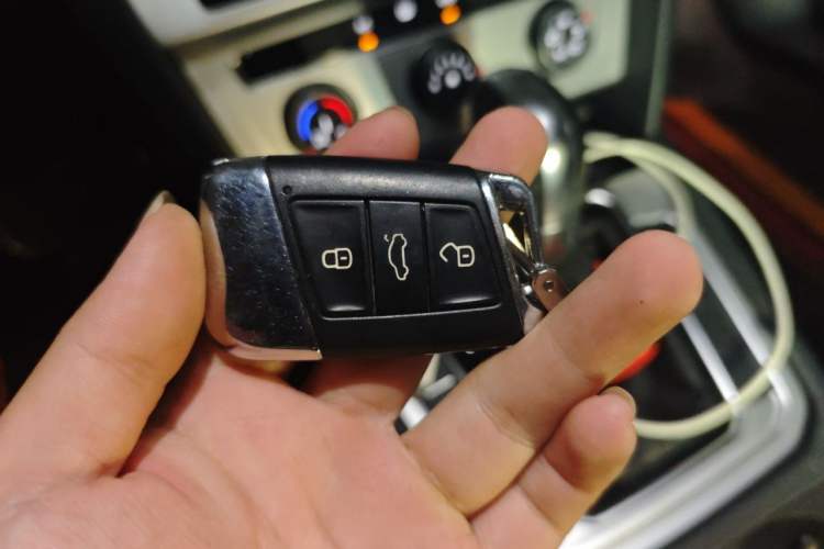 Used Volkswagen Magotan 2019 280TSI DSG Comfort Model China VI Standard Vehicle Key