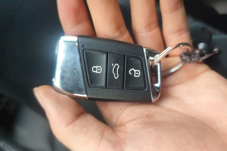 Used Volkswagen Magotan 2019 330TSI DSG Luxury Version China VI Standard Vehicle Key