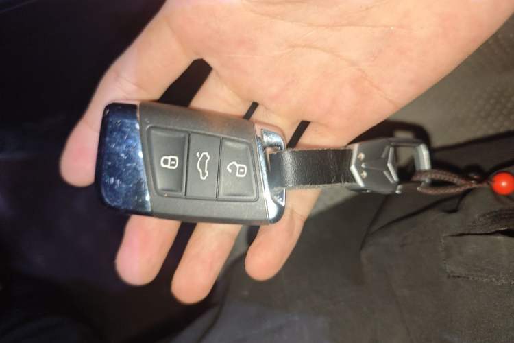 Used Volkswagen Magotan 2019 380TSI DSG Luxury Model China V Standard Vehicle Key