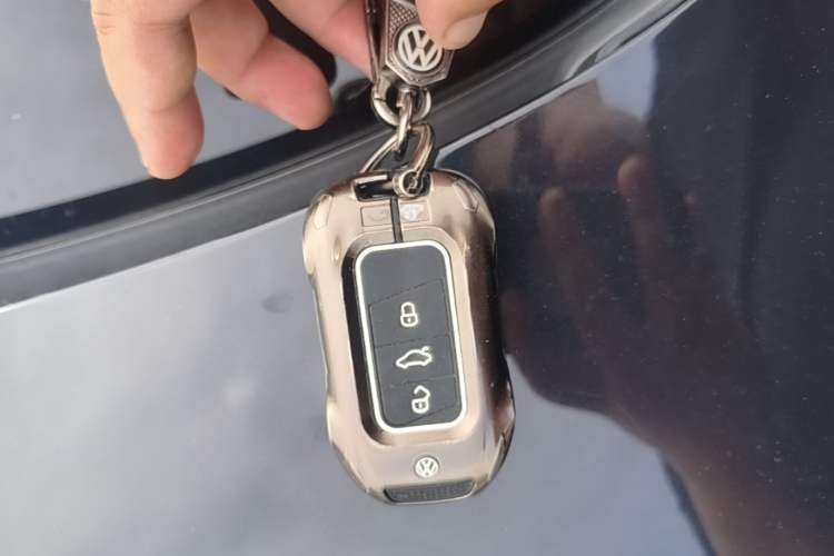 Used Volkswagen Magotan 2019 330TSI DSG Leading Model China VI Standard Vehicle Key