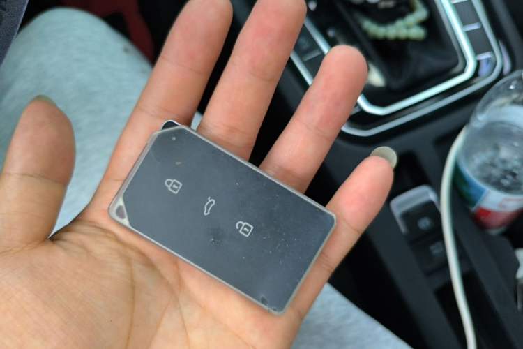 Used Volkswagen Magotan 2019 330TSI DSG Luxury Model China V Standard Vehicle Key