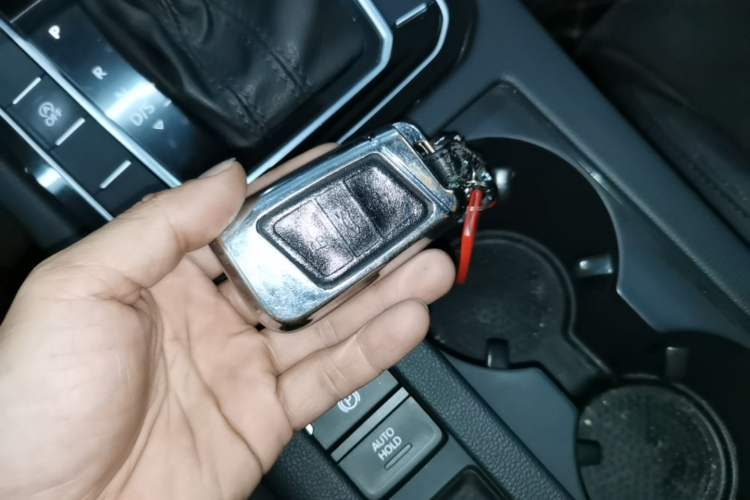 Used Volkswagen Magotan 2019 330TSI DSG Luxury Version China VI Standard Vehicle Key