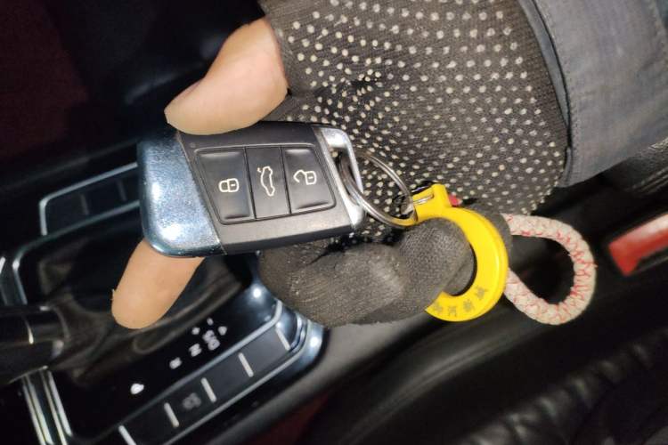 Used Volkswagen Magotan 2019 330TSI DSG Leading Model China VI Standard Vehicle Key
