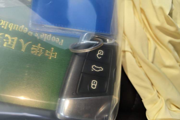 Used Volkswagen Magotan 2019 280TSI DSG Leading Model China VI Standard Vehicle Key
