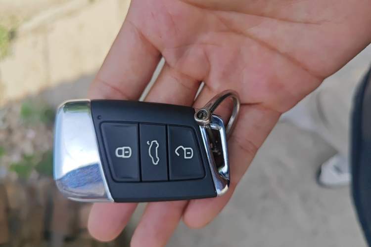 Used Volkswagen Magotan 2019 280TSI DSG Comfort Model China VI Standard Vehicle Key