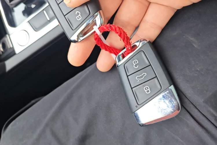 Used Volkswagen Magotan 2019 280TSI DSG Comfort Model China VI Standard Vehicle Key