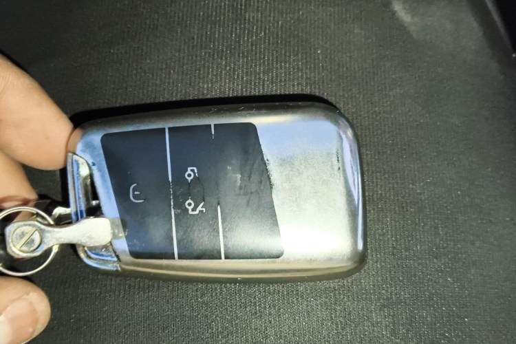Used Volkswagen Magotan 2019 330TSI DSG Leading Edition China V Standard Vehicle Key