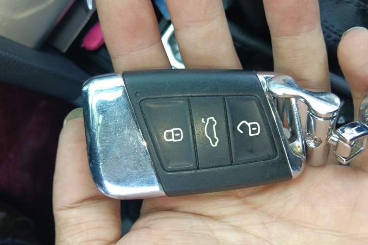 Used Volkswagen Magotan 2019 280TSI DSG Leading Model China V Standard Vehicle Key