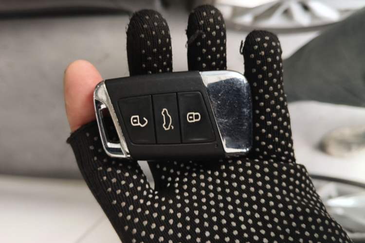 Used Volkswagen Magotan 2019 280TSI DSG Comfort Model China VI Standard Vehicle Key