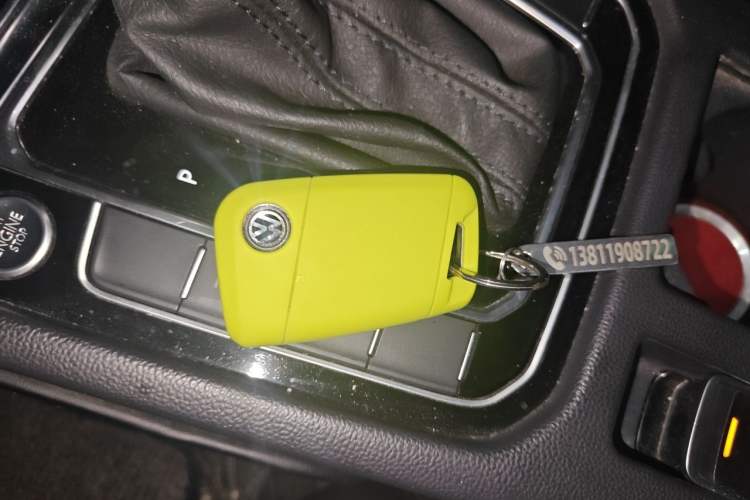 Used Volkswagen Magotan 2019 330TSI DSG Luxury Model China V Standard Vehicle Key