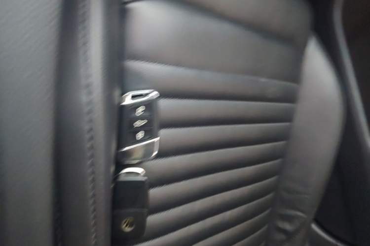 Used Volkswagen Magotan 2019 330TSI DSG Leading Model China VI Standard Vehicle Key