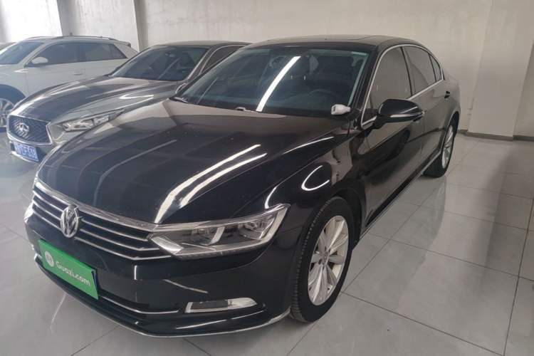 Used Volkswagen Magotan 2019 330TSI DSG Leading Model China VI Standard Guazi used car, China used car export, Used car for sale, Used  cars, Cheapest cars for sale