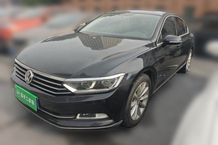 Used Volkswagen Magotan 2019 330TSI DSG Leading Edition China V Standard Guazi used car, China used car export, Used car for sale, Used cars, Cheapest cars for sale