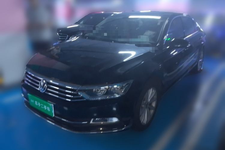 Used Volkswagen Magotan 2019 330TSI DSG Leading Model China VI Standard Guazi used car, China used car export, Used car for sale, Used  cars, Cheapest cars for sale