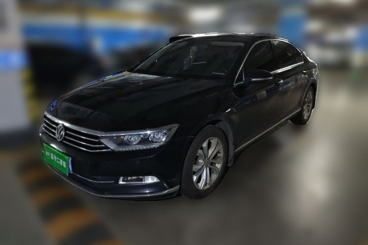 Used Volkswagen Magotan 2019 330TSI DSG Luxury Model China V Standard Guazi used car, China used car export, Used car for sale, Used cars, Cheapest cars for sale